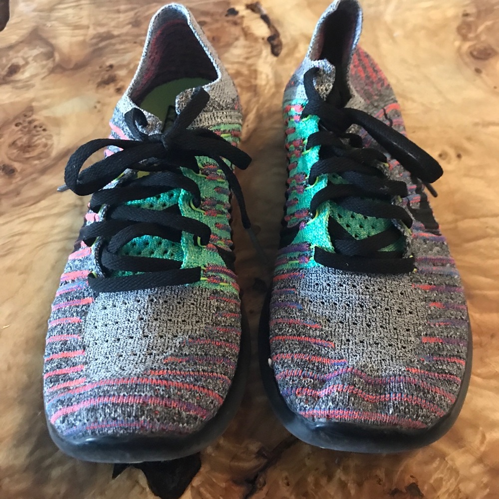 Nike shoes, size 7